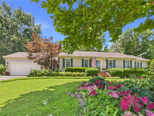 1616 Windsor Dr, Harrison, AR, 72601-4611 | Card Image