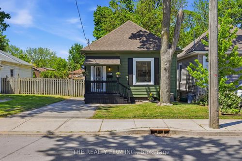 1068 Margaret St, London, ON, N5W2K1 | Card Image
