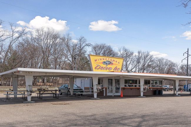 Ice cream, root beer, and more at a FUN Drive-In. Just ride your bike on the Dakota Trail to reach many epicurean delights. | Image 55