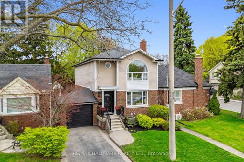 39 Briar Dale Blvd, Scarborough, ON, M1N1Z6 | Card Image