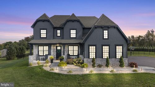 2 Freedom Ct, Mechanicsburg, PA, 17050-4009 | Card Image