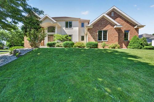8701 Nelson Xing, Verona, WI, 53593-7925 | Card Image