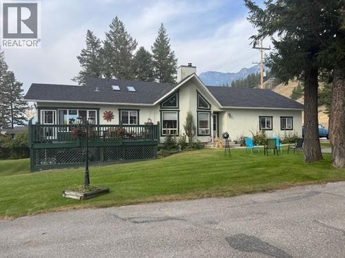 109-7369 Prospector Ave, Radium Hot Springs, BC, V0A1M0 | Card Image