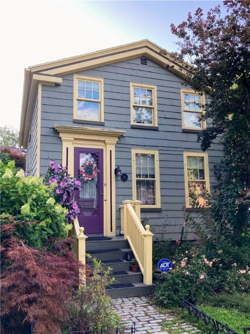 10 Greenwood St, Rochester, NY, 14608-2236 | Card Image