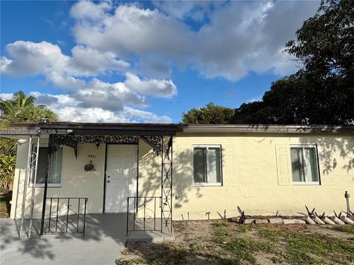 16521 Nw 18th Ct, Miami Gardens, FL, 33054-6623 | Card Image