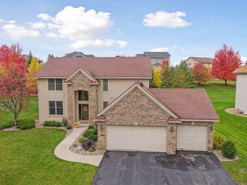 7645 Ridgeview Way, Chanhassen, MN, 55317-4507 | Card Image
