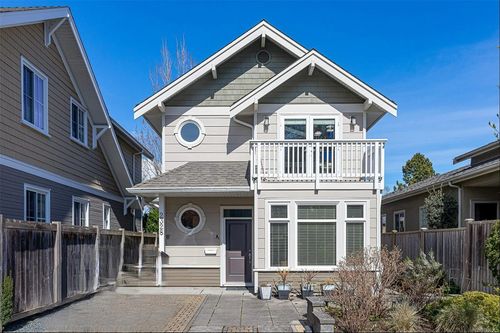 2328 Oakville Ave, Sidney, BC, V8L1V5 | Card Image