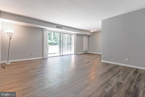 2-2303 Olson St, TEMPLE HILLS, MD, 20748-3269 | Card Image