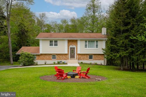 1262 Chandus Way, Tobyhanna, PA, 18466-7986 | Card Image