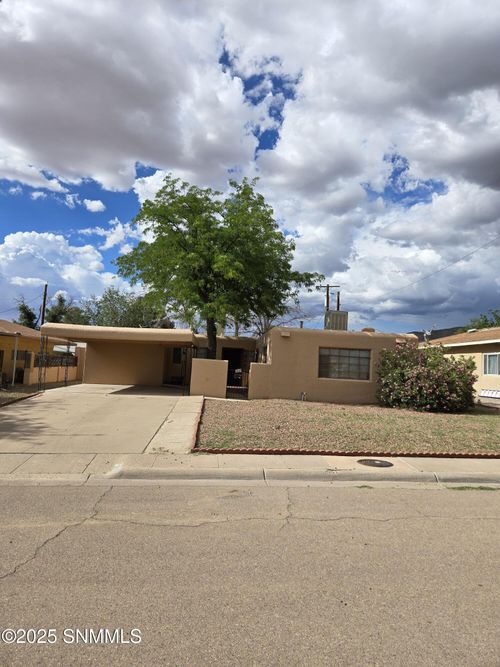 1801 Snow Dr, Alamogordo, NM, 88310-4748 | Card Image