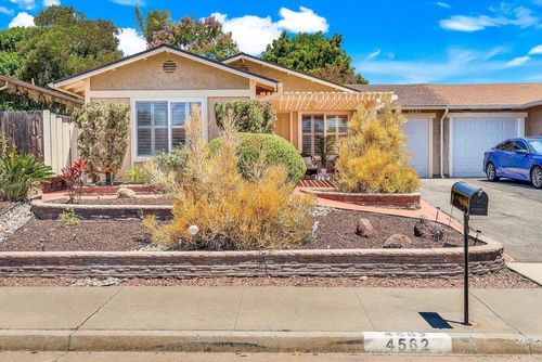 4562 Golden Ridge Dr, Oceanside, CA, 92056-2935 | Card Image