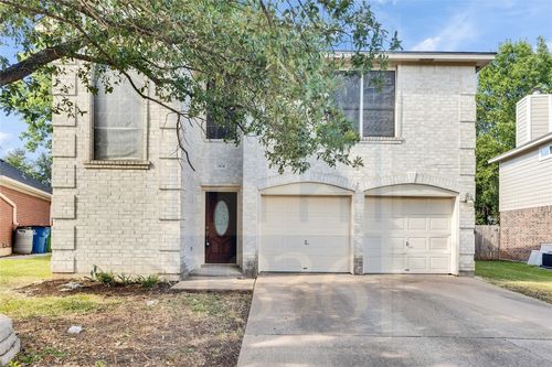 2104 Grove Dr, Round Rock, TX, 78681-2101 | Card Image