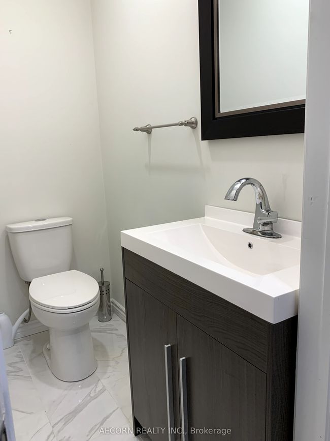 203 John Bowser Cres, House other with 4 bedrooms, 4 bathrooms and 4 parking in Newmarket ON | Image 12