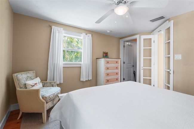 111 Faubel St, House other with 3 bedrooms, 3 bathrooms and null parking in Siesta Key FL | Image 44