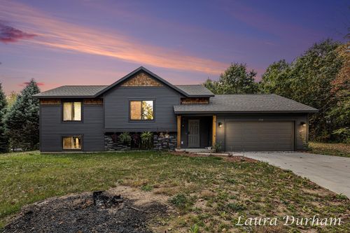 3712 Schermerhorn Lake Dr, Allegan, MI, 49010-9623 | Card Image