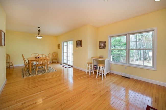 15 Lamplighter Village Rd, Condo with 2 bedrooms, 2 bathrooms and null parking in Windham NH | Image 10