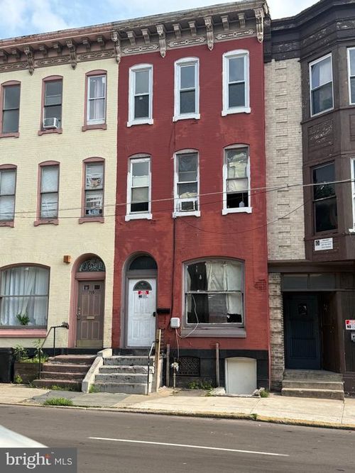 718 Franklin St, READING, PA, 19602-1177 | Card Image