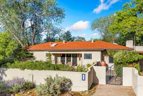 144 Cedar Street, Santa Fe, NM, 87501 | Card Image