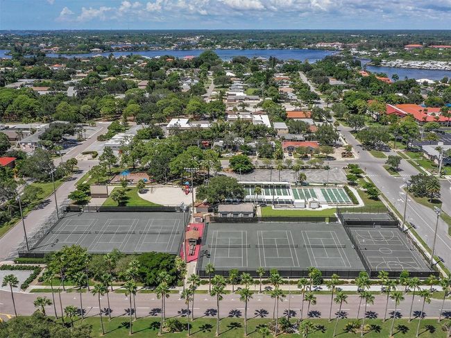 11649 Tempest Harbor Loop, House other with 3 bedrooms, 2 bathrooms and null parking in VENICE FL | Image 51