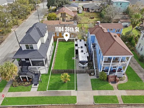 1104 36th St, Galveston, TX, 77550-4114 | Card Image