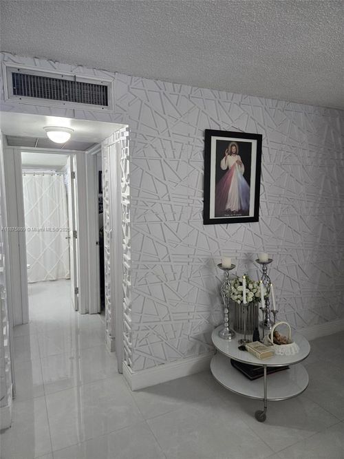 apt-103-9410 Live Oak Pl, Davie, FL, 33324-4709 | Card Image