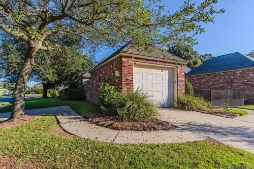 5499 Courtyard Dr, Gonzales, LA, 70737 | Card Image