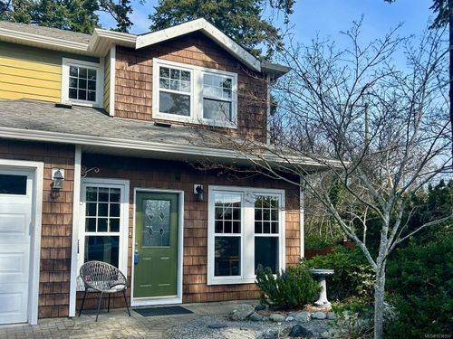 12-4530 Pipeline Rd, Saanich, BC, V8Z7Y6 | Card Image
