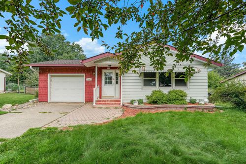 239 Montgomery St, Amery, WI, 54001-1525 | Card Image