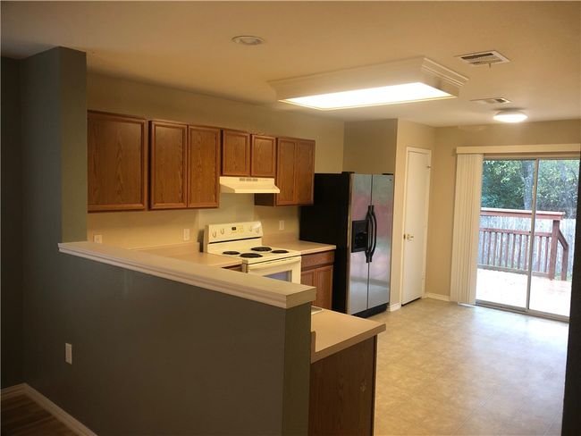 2105 Tranquilo Trl, House other with 3 bedrooms, 2 bathrooms and 4 parking in Austin TX | Image 8