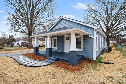 416 N Pine St, Cherryville, NC, 28021-2326 | Card Image