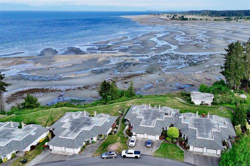 206-330 Dogwood St, Parksville, BC, V9P1P7 | Card Image