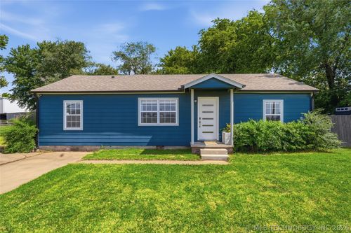 1522 College St, Broken Arrow, OK, 74012-4209 | Card Image