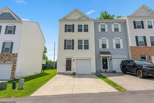 112 Woodside Dr, Morgantown, WV, 26508-1139 | Card Image