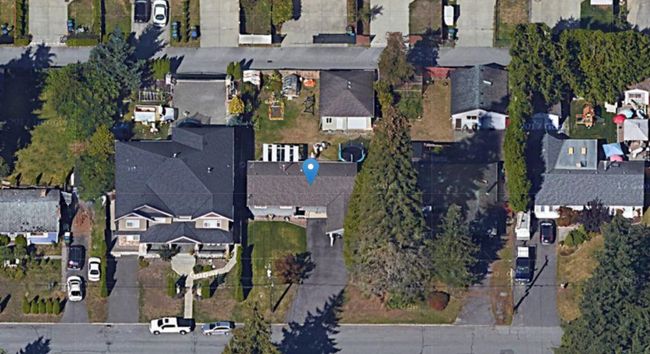 Aerial view of property and surrounding area with nearby suburban area | Image 38