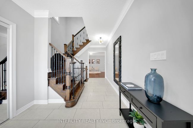 16 Heathcliffe Dr, House other with 3 bedrooms, 3 bathrooms and 4 parking in Woodbridge ON | Image 7