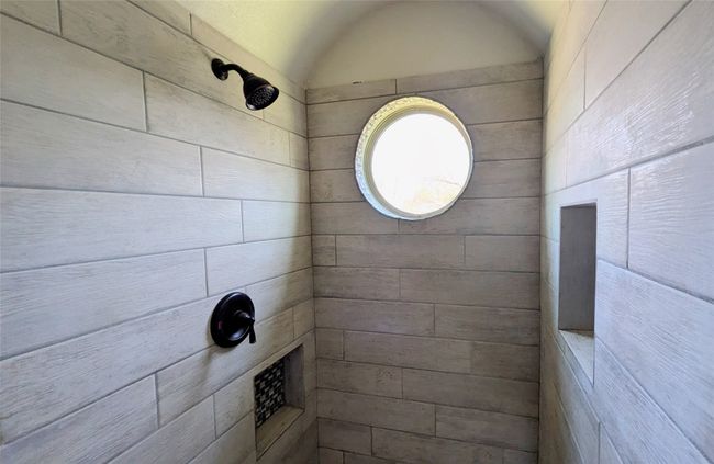 Full bath with a tile shower | Image 10