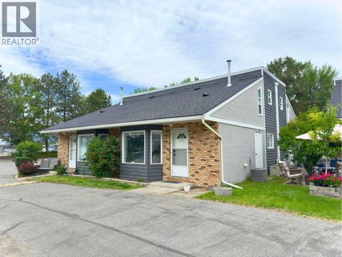 202-3155 Gordon Dr, Kelowna, BC, V1W3N5 | Card Image