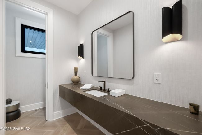 31 Meadow Ln, House other with 6 bedrooms, 9 bathrooms and null parking in Greenwich CT | Image 18
