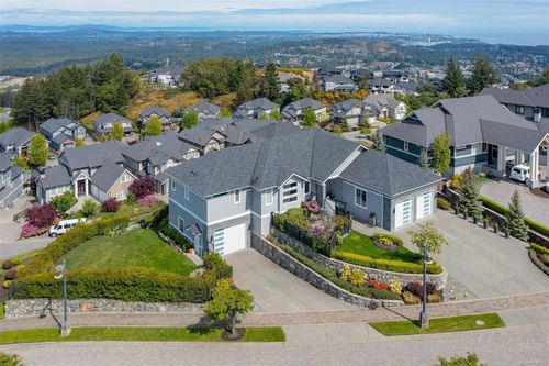 2259 Compass Pointe Pl, Victoria, BC, V9B6X4 | Card Image