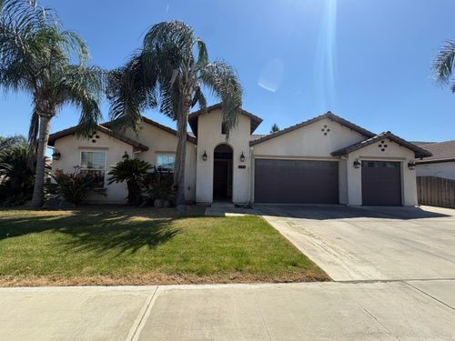 2697 Doral Court, Tulare, CA, 93274 | Card Image