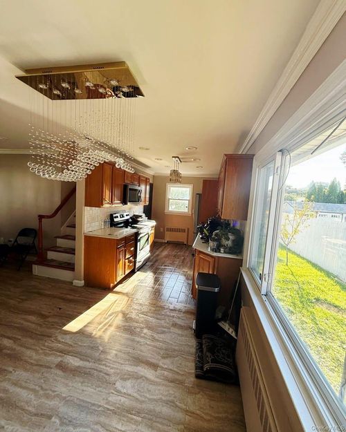 23 Magro Dr, North Babylon, NY, 11703-3714 | Card Image
