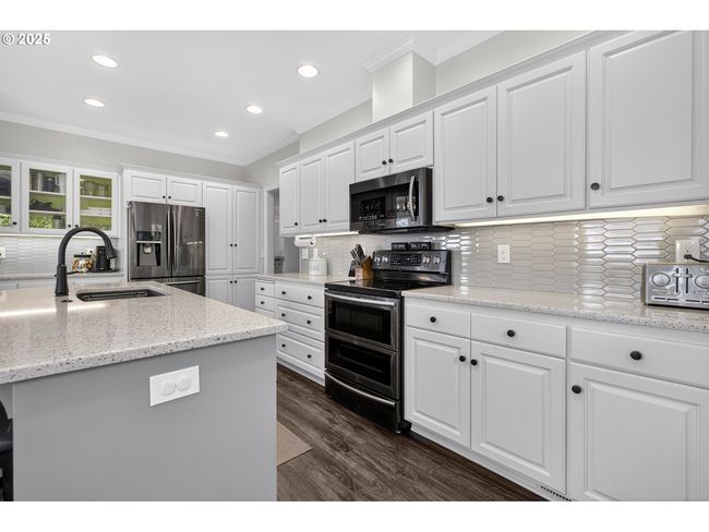 32810 Sisters Loop, House other with 3 bedrooms, 2 bathrooms and 2 parking in Eugene OR | Image 18