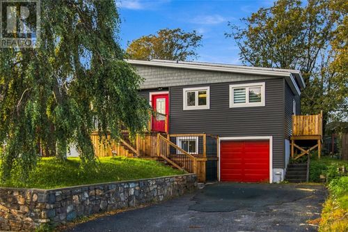 16 Dunscombe Pl, St. John's, NL, A1E3P6 | Card Image