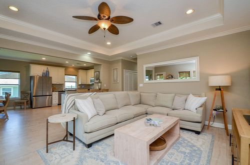 13823 Mutiny Ln, Galveston, TX, 77554-1252 | Card Image