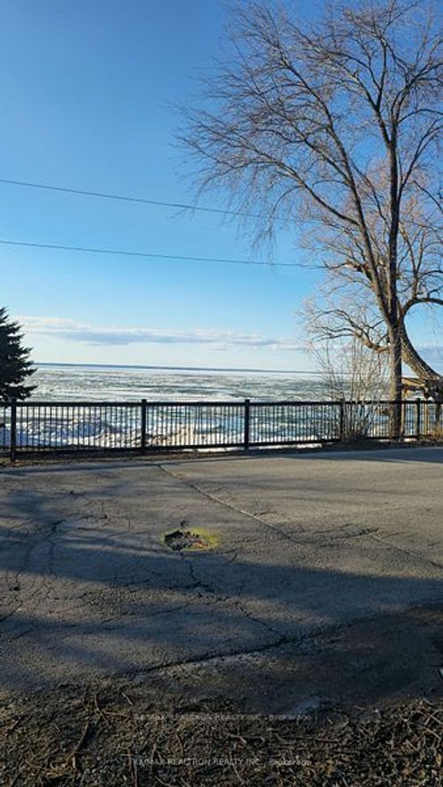 417 Lake Dr E, Willow Beach, ON, L0E1S0 | Card Image