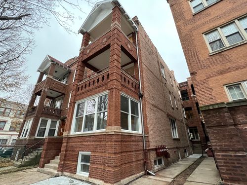 apt-3f-2205 W Iowa St, Chicago, IL, 60622-4845 | Card Image