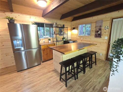 41 N Mount Rose Ave, Hoodsport, WA, 98548-5002 | Card Image