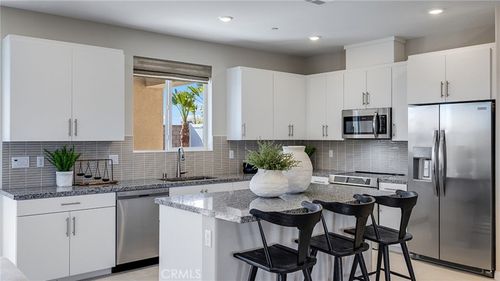 62468 Highwing St, Desert Hot Springs, CA, 92240-5588 | Card Image