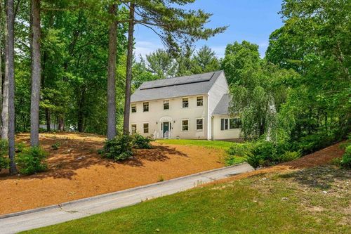 18 Equestrian Dr, North Andover, MA, 01845-3351 | Card Image