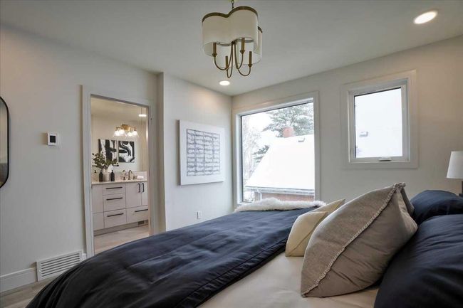 2222 5 Street Sw, Home with 3 bedrooms, 2 bathrooms and 2 parking in Calgary AB | Image 21